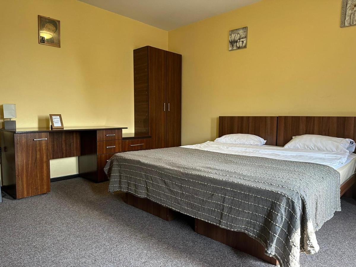 La O Barfa Apartment Ploiesti Luaran gambar