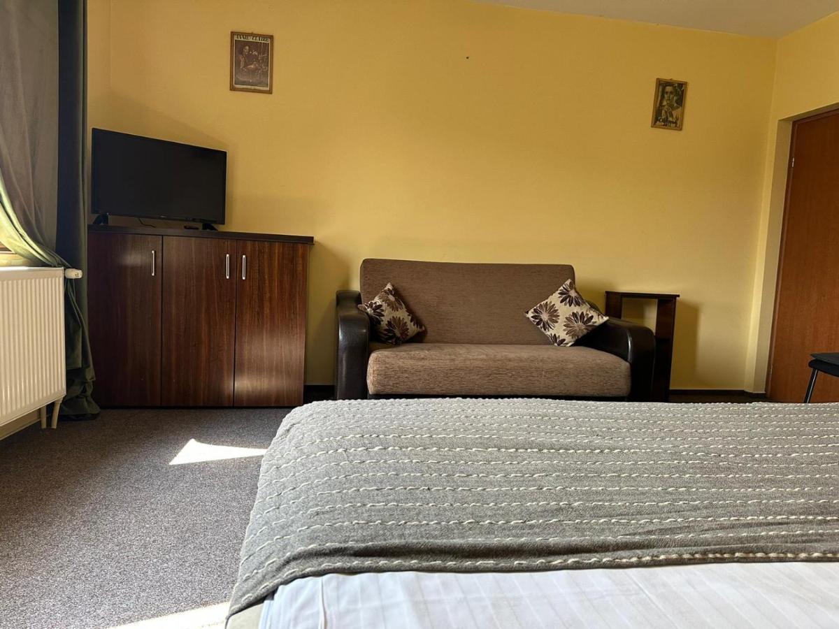 La O Barfa Apartment Ploiesti Luaran gambar