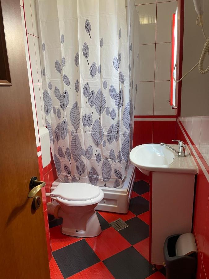 La O Barfa Apartment Ploiesti Luaran gambar